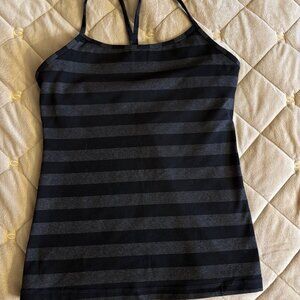 Lululemon Athletica Tank Top Build in Bra, size S